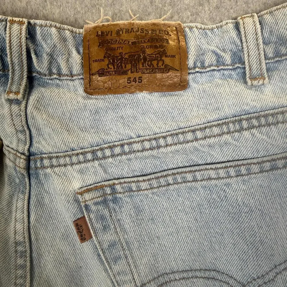 Vintage Levi's Y2K Men's 40x30 Light Wash Loose Fit Ankle Length Jeans Signature